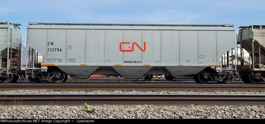 CN 113796